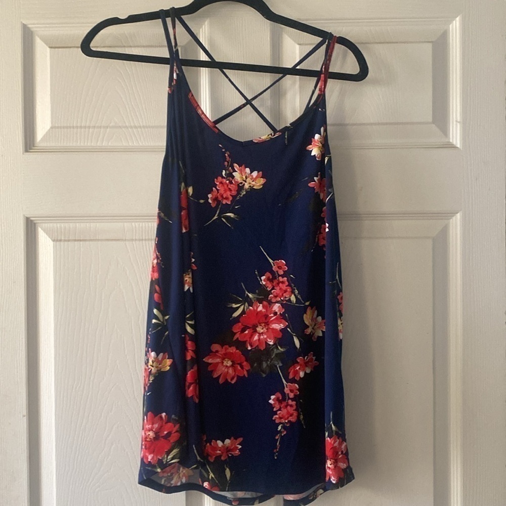 NWT: Papermoon Basima Back detail Knit Tank in Navy floral Size 1X Stitchfix - Picture 5 of 10